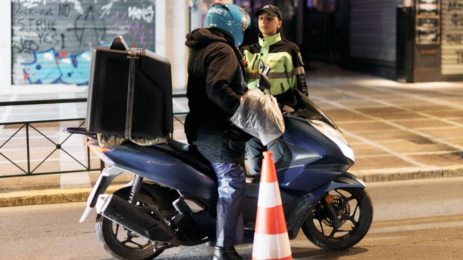 Αθήνα: 1.000 οδηγοί έμειναν χωρίς δίπλωμα σε 5 ημέρες -15 συνελήφθησαν  